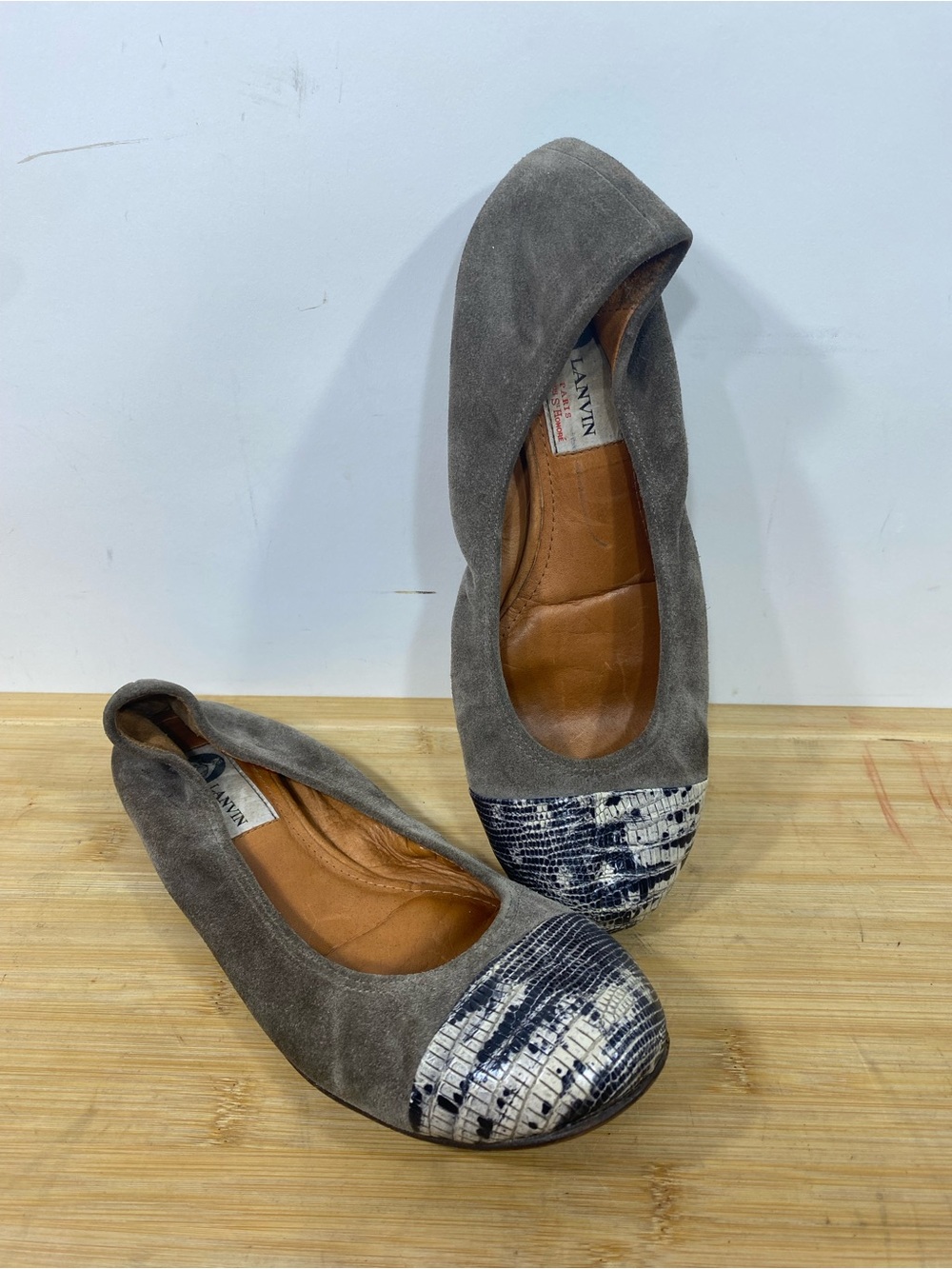 Vintage Lanvin grey Suede Ballet Flats with snakeskin Patterned Toes READ